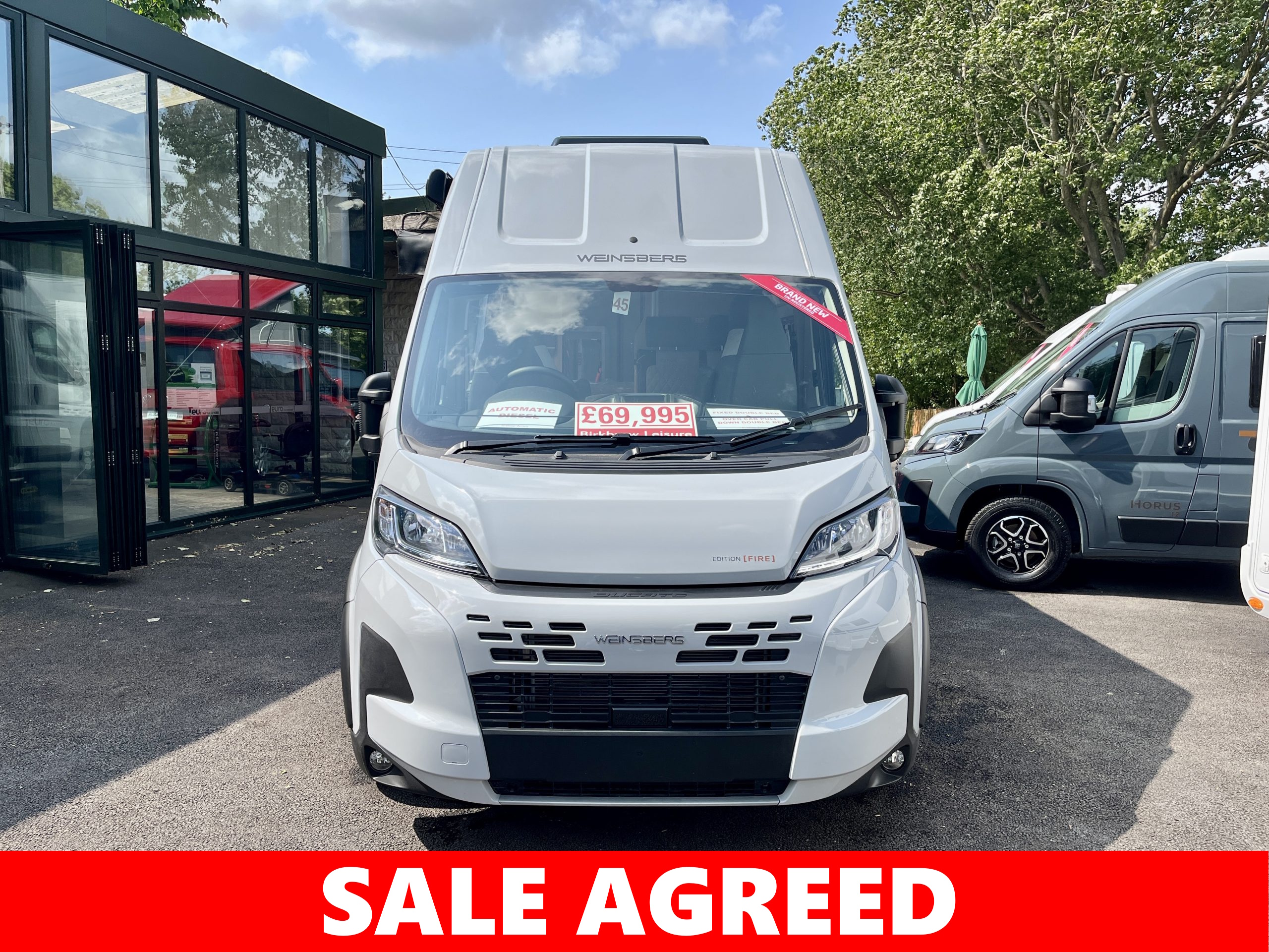 Weinsberg-Carabus-Edition-Fire-600-DQ-4-Berth-Coachbuilt-Campervan-w07959-04-06-2025-15-SALE AGREED