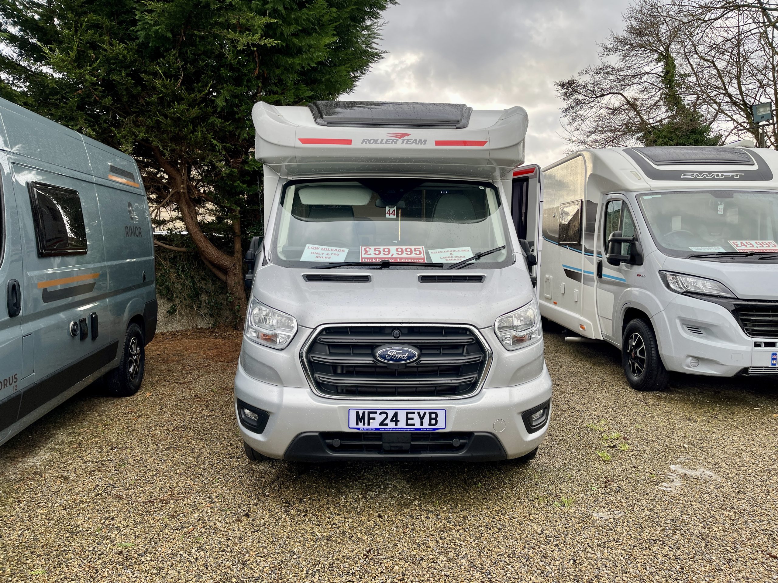 Roller Team Zefiro 665 4 Berth Coachbuilt Motorhome 06-01-2026-mf24 eyb (1)