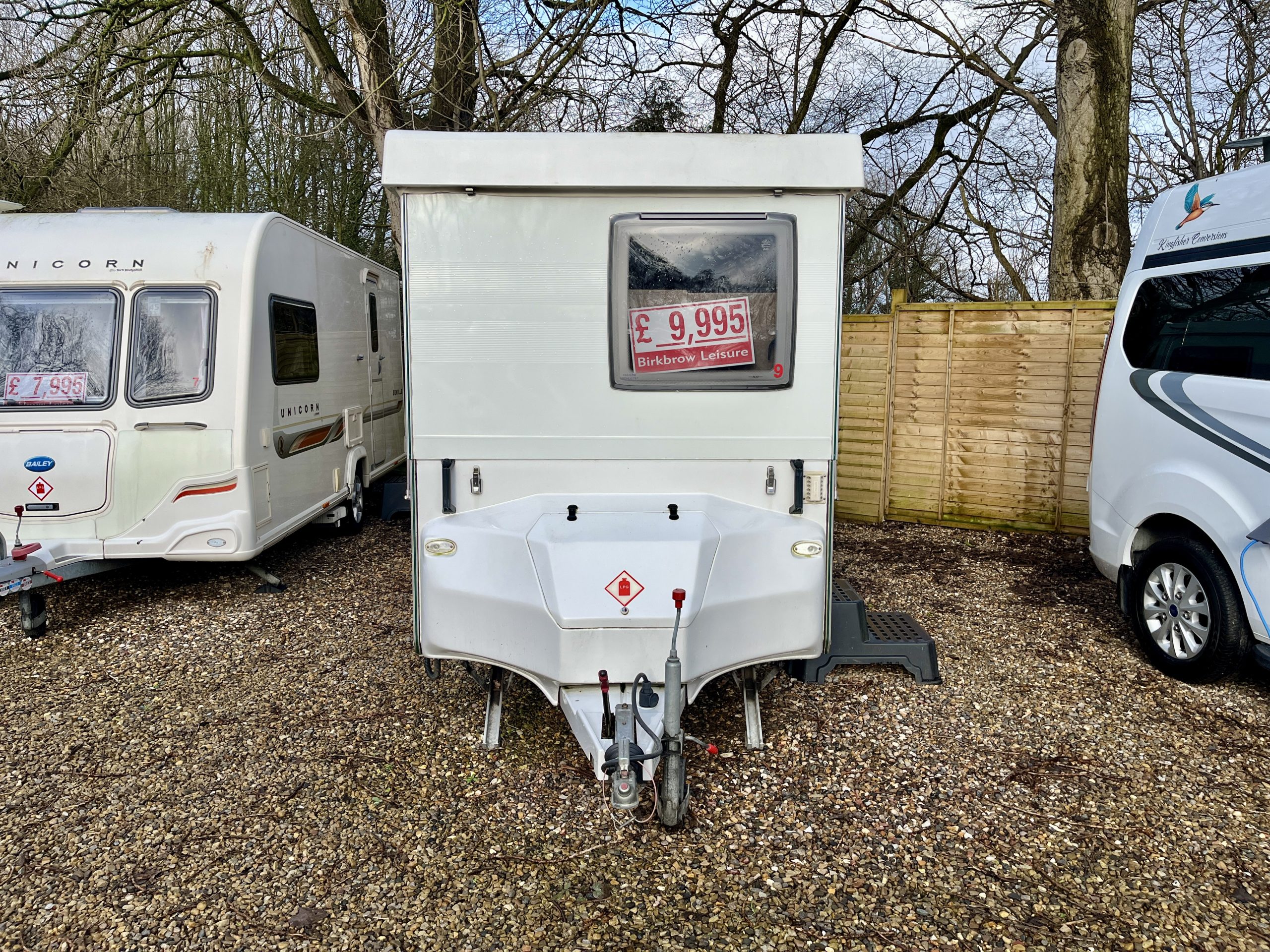 2013 Gobur Carousel 122T Slimline 2 Berth Folding Caravan 02-06-2025 (1)