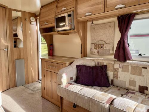 2011 Bailey Unicorn Saville 2 Berth Touring Caravan 30-10-2025 (3)