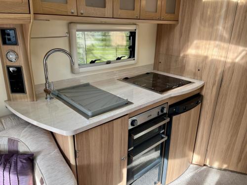 2011 Bailey Unicorn Saville 2 Berth Touring Caravan 30-10-2025 (5)
