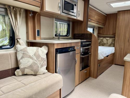 2012 Swift Conqueror 565 4 Berth Touring Caravan 07-05-2024 (4)