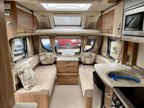 2012 Swift Conqueror 565 4 Berth Touring Caravan 07-05-2024 (9)