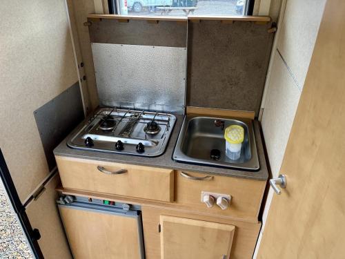 2013 Gobur Carousel 122T Slimline 2 Berth Folding Caravan 02-06-2025 (5)