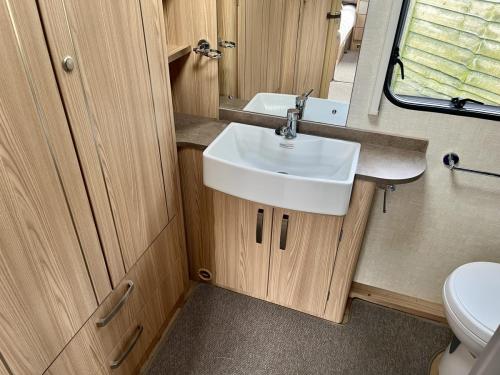 2014 Coachman Pastiche 4602 2 Berth Touring Caravan 24-02-2024 (6)