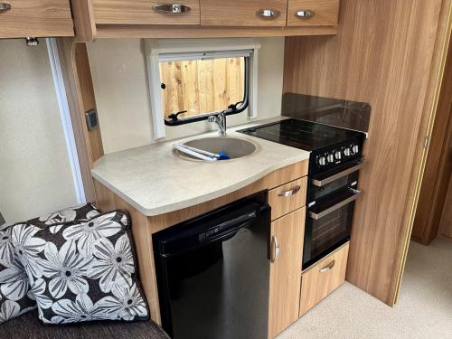 2014 Sprite Alpine 2 SR 2 Berth Touring Caravan 12-01-2026 (12)