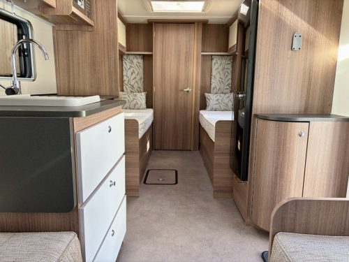 2018 Bailey Unicorn Cadiz 4 Berth Touring Caravan (9)