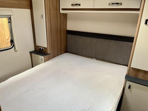 2019 Swift Sprite Major 4 EB 4 Berth Touring Caravan 02-09-2025 (1)