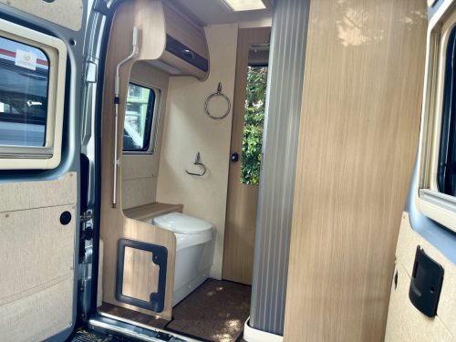 Auto-Sleepers Kemmerton 2 Berth Coachbuilt Campervan hx14-fpf-02-07-2026 (4)
