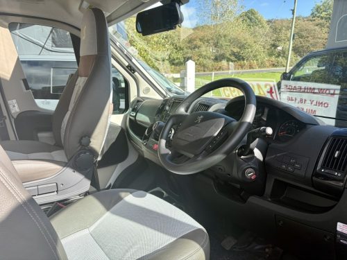 Auto-Sleepers Nuevo 2 Berth Low Profile Motorhome VX69 DYY 22-09-2026 (12)