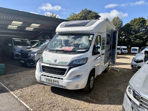 Auto-Sleepers Nuevo 2 Berth Low Profile Motorhome VX69 DYY 22-09-2026 (14)