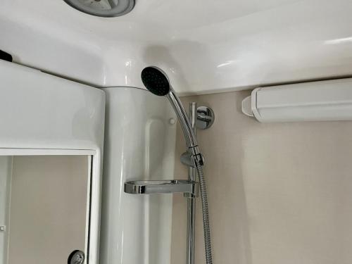 Auto-Sleepers Nuevo 2 Berth Low Profile Motorhome vx69-dyy 11-03-2026 (9)