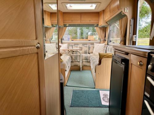 Auto-Sleepers Rienza 4 Berth Coachbuilt Motorhomenu04-gpz-11-03-2025 (2)