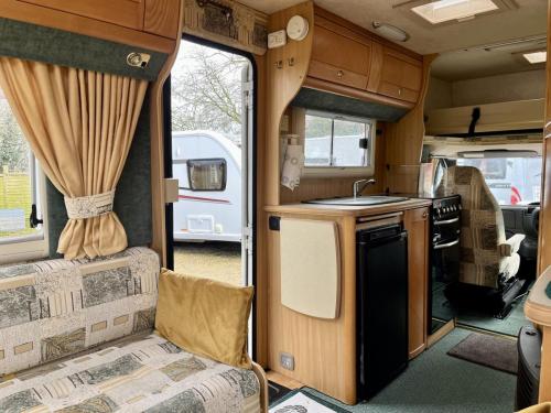 Auto-Sleepers Rienza 4 Berth Coachbuilt Motorhomenu04-gpz-11-03-2025 (7)