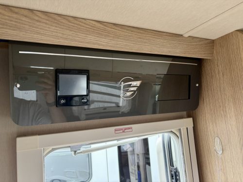Auto-Trail Delaware 4 Berth Low Profile Motorhome 16-09-2026-mf20-fgm (1)