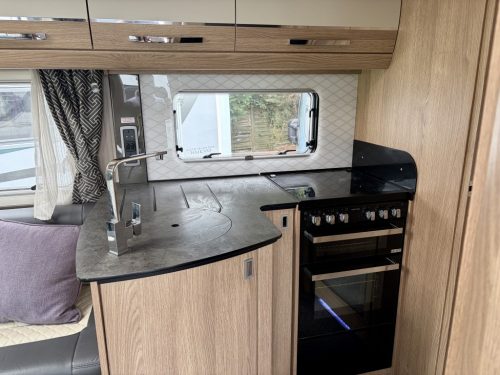 Auto-Trail Delaware 4 Berth Low Profile Motorhome 16-09-2026-mf20-fgm (2)