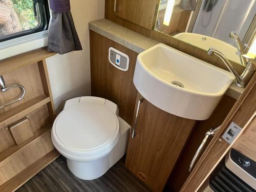 Auto-Trail Trakker RS 2 Berth Motorhome sp16 ceu 09-09-2025 (10)