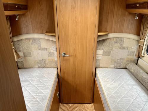 Autocruise Augusta 4 Berth Low Profile Motorhome nx59-dzn-04-03-2026 (4)