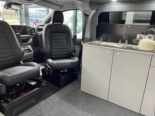 Bespoke Leisure Explore Volkswagen Transporter Pop Top Campervan 03-01-2026-b065745 (15)