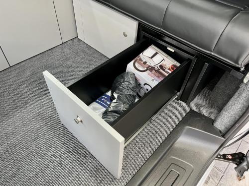 Bespoke Leisure Explore Volkswagen Transporter Pop Top Campervan 03-01-2026-b065745 (4)