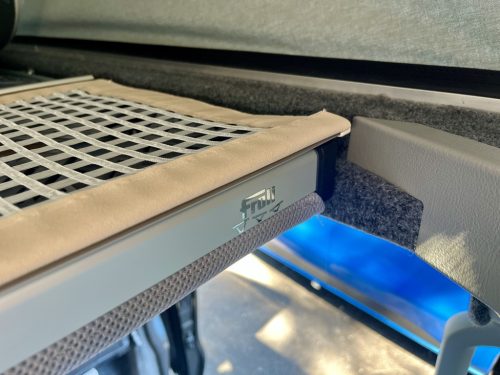 Bespoke Leisure Explore Volkswagen Transporter Pop Top Campervan b007585 24-06-2026 (13)