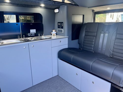 Bespoke Leisure Explore Volkswagen Transporter Pop Top Campervan b007585 24-06-2026 (7)