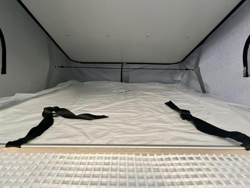 Bespoke Leisure Explore Volkswagen Transporter Pop Top Campervan b050252-28-11-2025 (6)