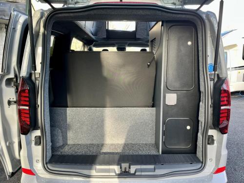 Bespoke Leisure Explore Volkswagen Transporter Pop Top Campervan b059106 03-01-2026 (4)
