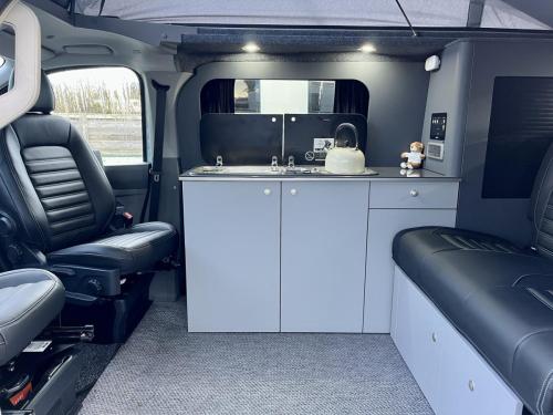 Bespoke Leisure Explore Volkswagen Transporter Pop Top Campervan b059106 03-01-2026 (6)