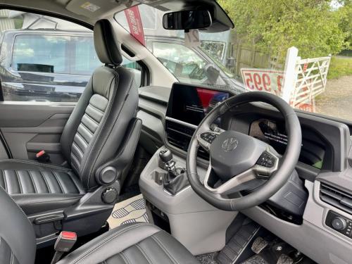Bespoke Leisure Explore Volkswagen Transporter Pop Top Campervan b064874-12-02-2026 (13)