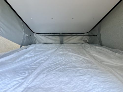 Bespoke Leisure Explore Volkswagen Transporter Pop Top Campervan b068737 24-06-2026 (13)