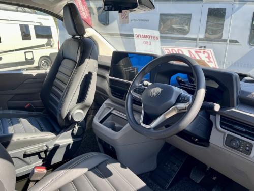 Bespoke Leisure Explore Volkswagen Transporter Pop Top Campervan b072045-23-04-2026 (17)