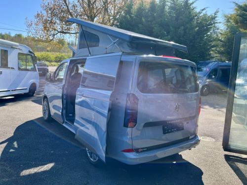 Bespoke Leisure Explore Volkswagen Transporter Pop Top Campervan b072045 23-04-2026 (4)