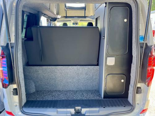 Bespoke Leisure Explore Volkswagen Transporter Pop Top Campervan b072045 23-04-2026 (5)