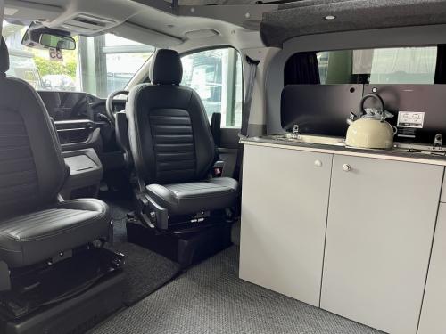 Bespoke Leisure Explore Volkswagen Transporter Pop Top Campervan b072445-10-05-2026 (11)