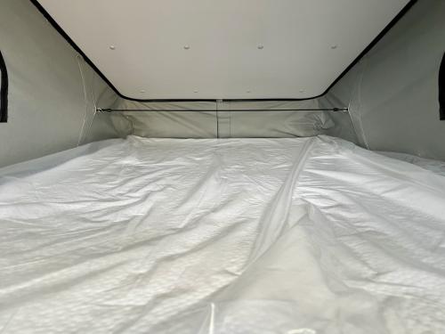 Bespoke Leisure Explore Volkswagen Transporter Pop Top Campervan b072445-10-05-2026 (7)