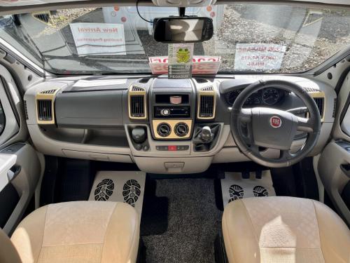 Bessacarr E435 5 Berth Coachbuilt Motorhome DX10 GTY (9)