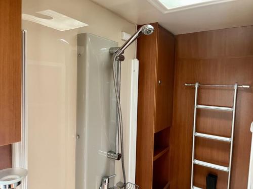 Chausson Suite Maxi 3 Berth Low Profile Motorhome rjz-6749 03-09-2025 (10)