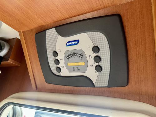 Chausson Suite Maxi 3 Berth Low Profile Motorhome rjz-6749 03-09-2025 (14)