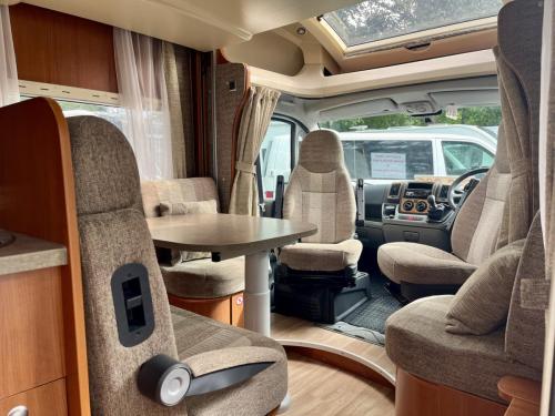 Chausson Suite Maxi 3 Berth Low Profile Motorhome rjz-6749 03-09-2025 (4)