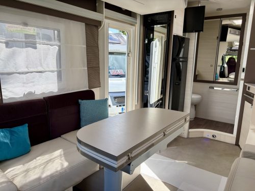 Chausson Welcome 630 4 Berth Low Profile Motorhome nk68-doa-31-07-2026 (3)