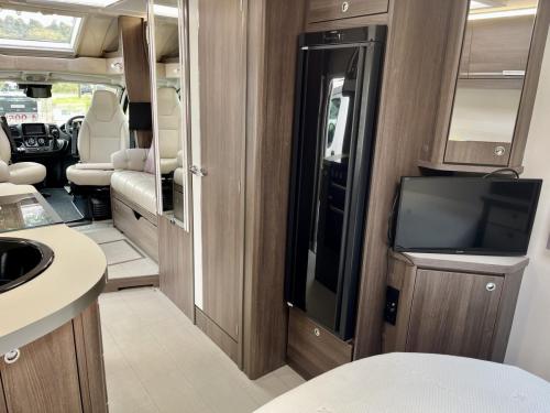 Elddis Encore 250 4 Berth Low Profile Motorhome vx24 asz-17-09-2025 (14)
