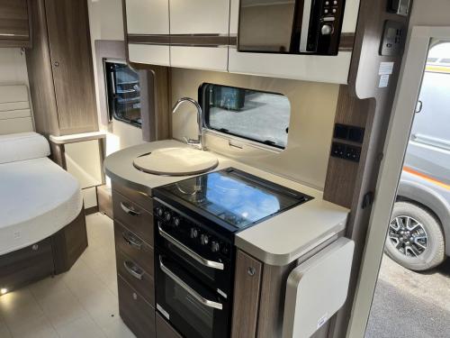 Elddis Encore 250 4 Berth Low Profile Motorhome vx24-asz-22-05-2025 (9)