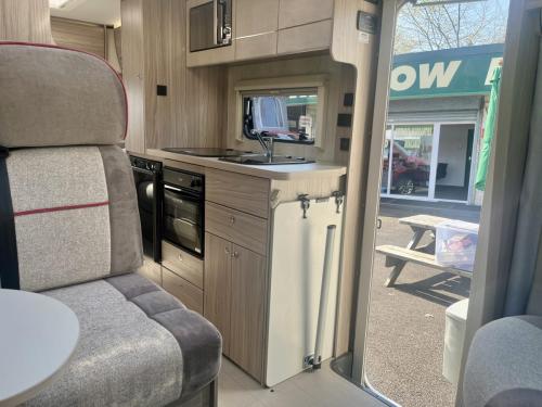 Elddis Majestic 135 3 Berth Low Profile Motorhome pe21-hfu-24-04-2025 (13)