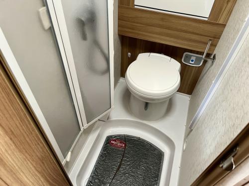 Elddis Majestic 155 4 Berth Low Profile Motorhome hx65-aaj-10-05-2026 (2)