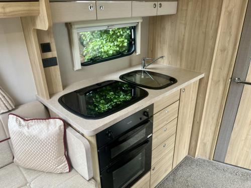 Elddis Majestic 175 2 Berth Low Profile Motorhome PO67 AJY 25-06-2025 (9)