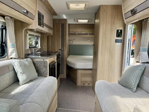 Elddis Signature 155 4 Berth Low Profile Motorhome nk18 akp 05-08-2025 (7)