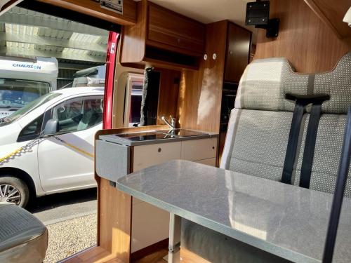 Globecar Globescout 3 Berth Coachbuilt Campervan fx13 aof-09-04-2026 (10)