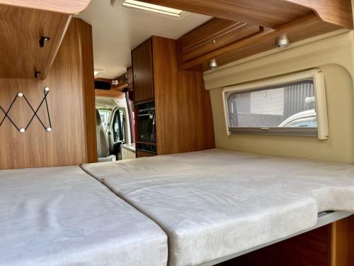 Globecar Globescout 3 Berth Coachbuilt Campervan fx13 aof-09-04-2026 (14)