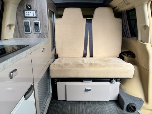 Honda Elysion 2 Berth Pop-Top Campervan YO54 CDK 22-09-2026 (1)